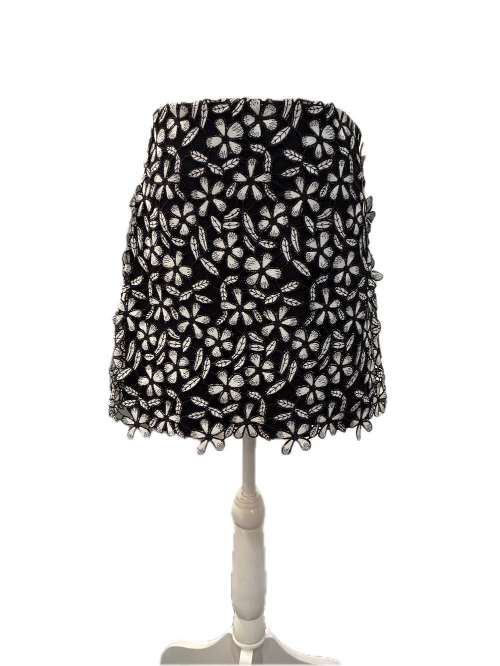 French Connection Black Mini Skirt with Daisy Floral Lace Overlay Size 6 - Picture 3 of 8